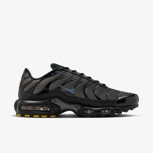 NIKE AIR MAX PLUS